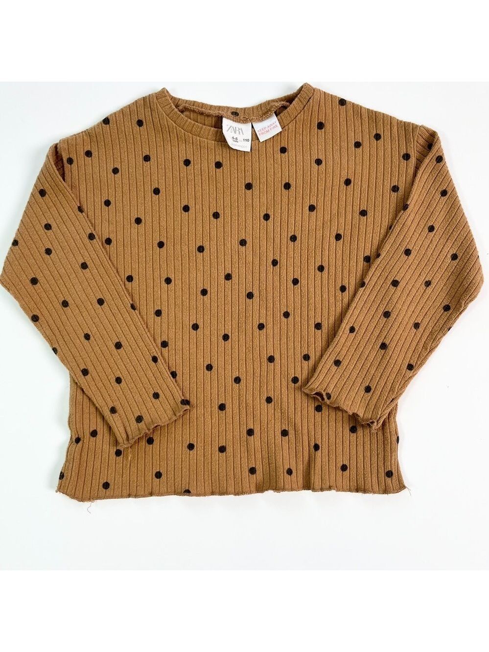 🩵4/$20 Zara‎ Tan Ribbed Shirt with Black Dots